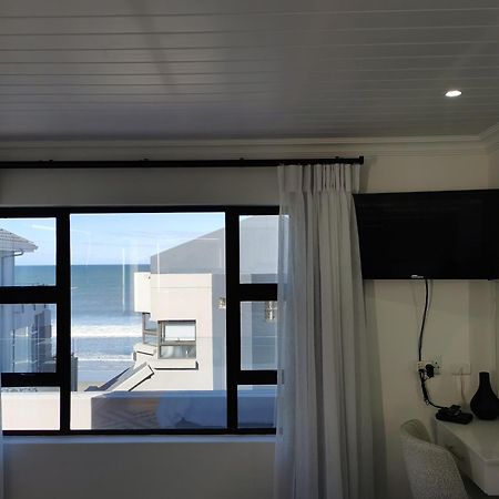Bay Lodge On The Beach Mossel Bay Bagian luar foto