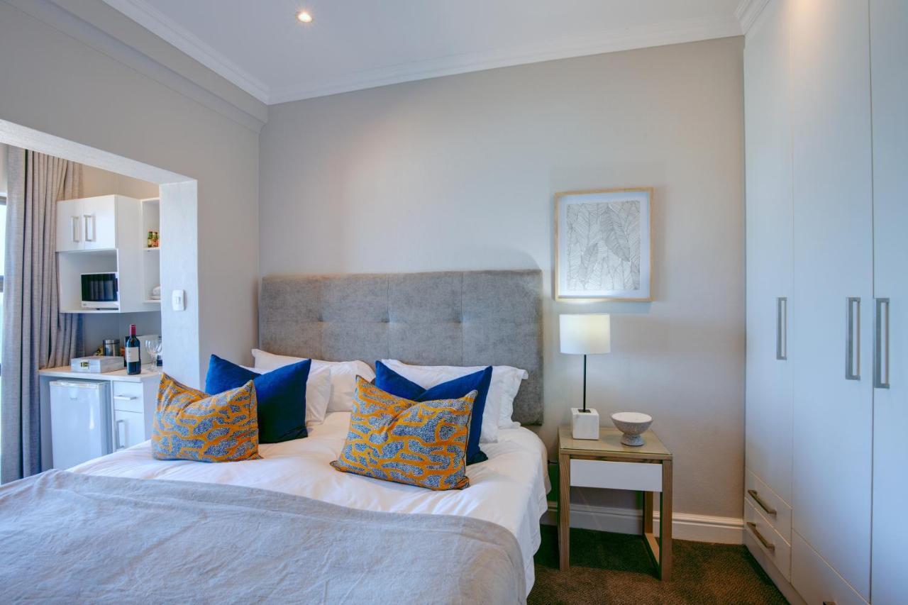 Bay Lodge On The Beach Mossel Bay Bagian luar foto